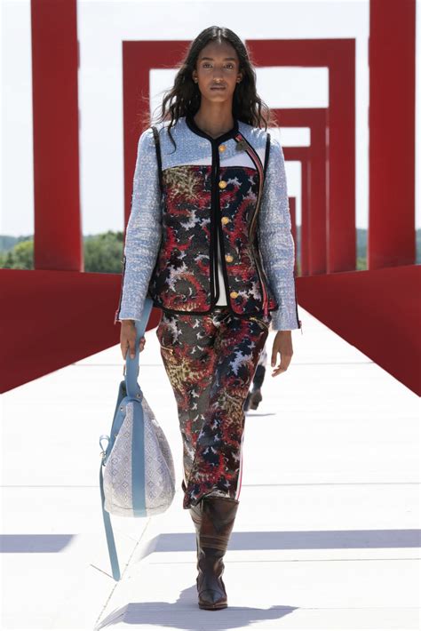 lv summer 2022|louis vuitton 2022 cruise.